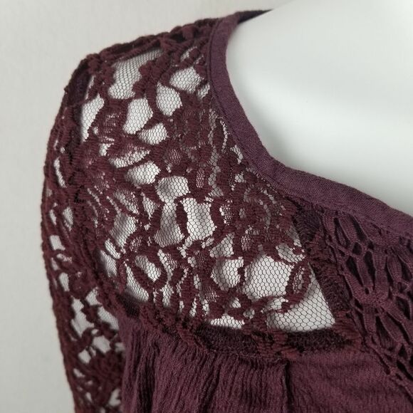 Mudd Deep Burgundy Lace Accent Tie Front Blouse - Picture 6 of 12